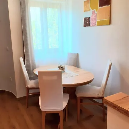Ferienwohnung Apartman Paola Malinska Exterior foto