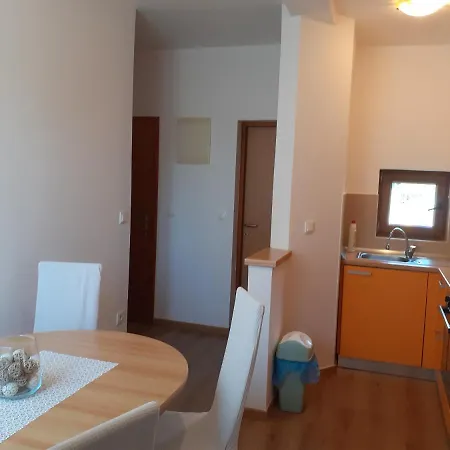 Ferienwohnung Apartman Paola Malinska Exterior foto