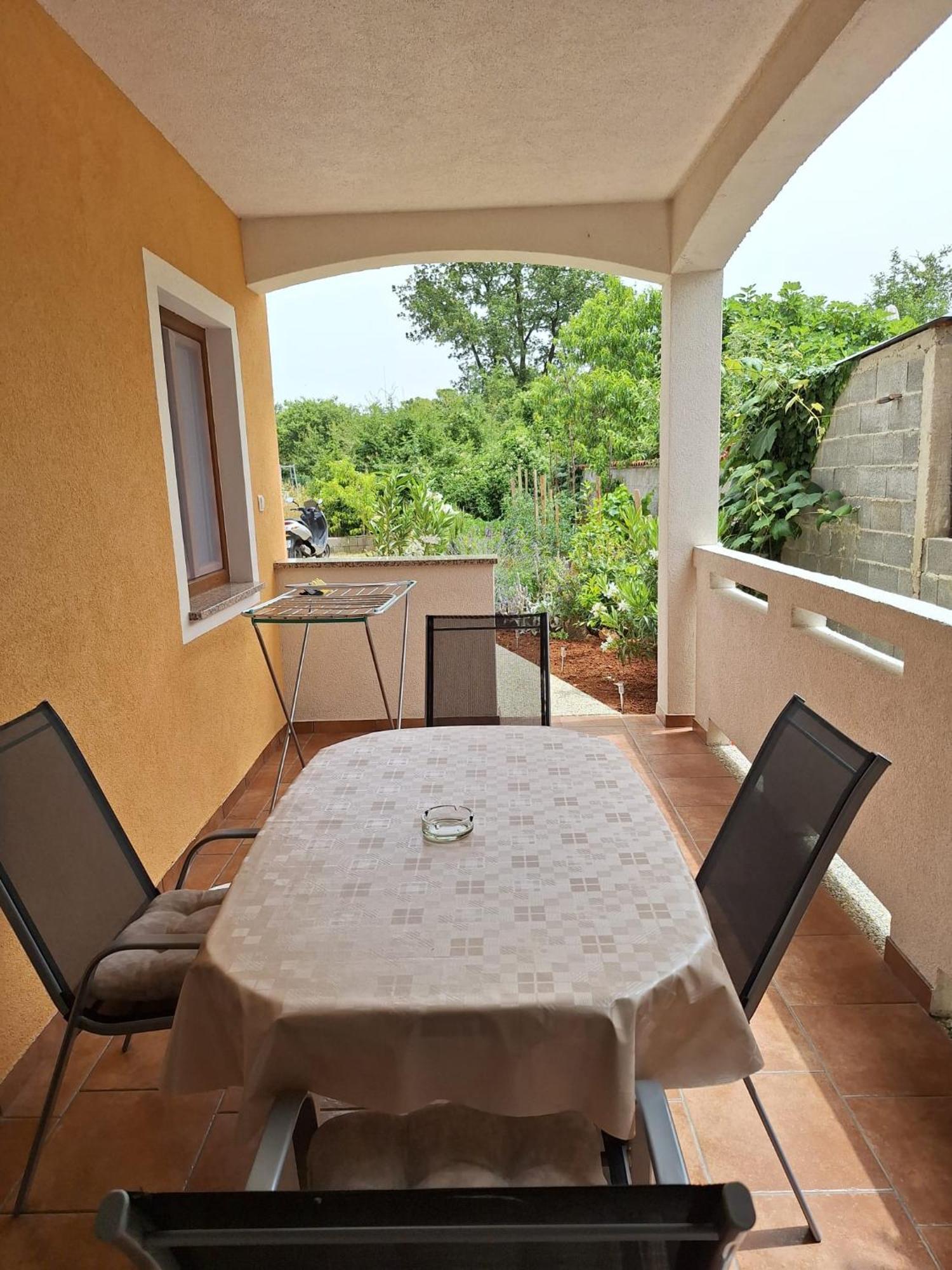 Apartman Paola Apartment